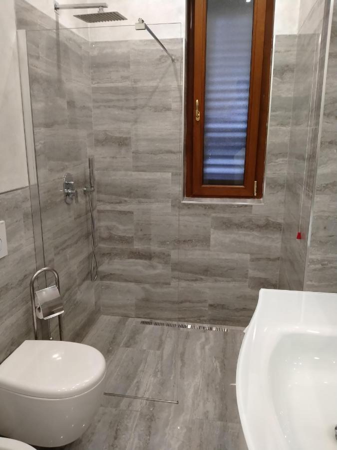 הוילה קומו Casa Vacanza Volintiru מראה חיצוני תמונה
