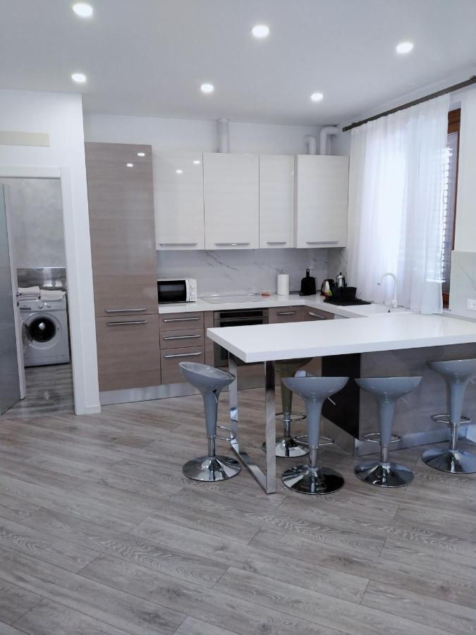 הוילה קומו Casa Vacanza Volintiru מראה חיצוני תמונה